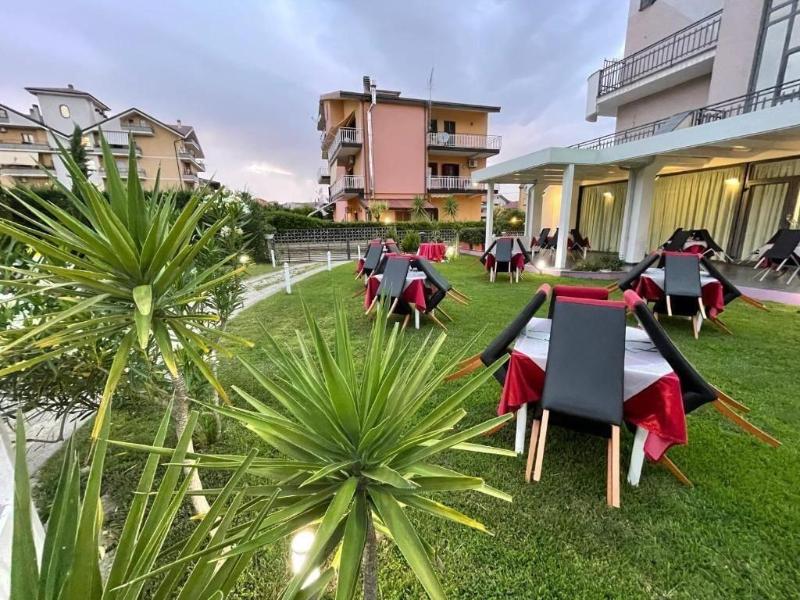 Hotel Residence Le Ceramiche - Genel