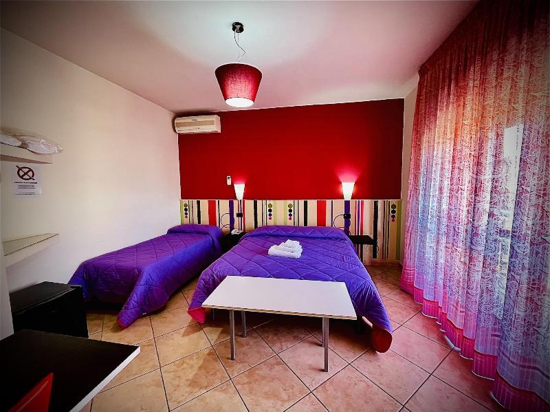 Hotel Residence Le Ceramiche - Oda