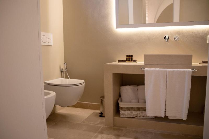 Monun Hotel Spa & Restaurant - Oda