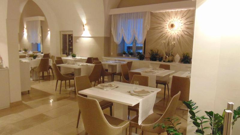 Monun Hotel Spa & Restaurant - Restoran