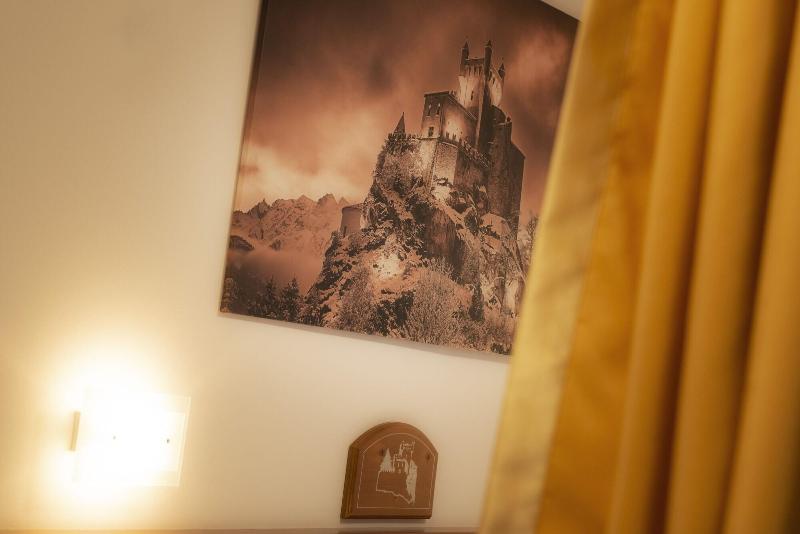 Chateau - Oda