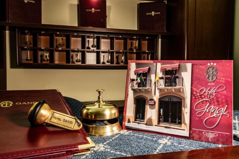 Hotel Gangi - Lobi