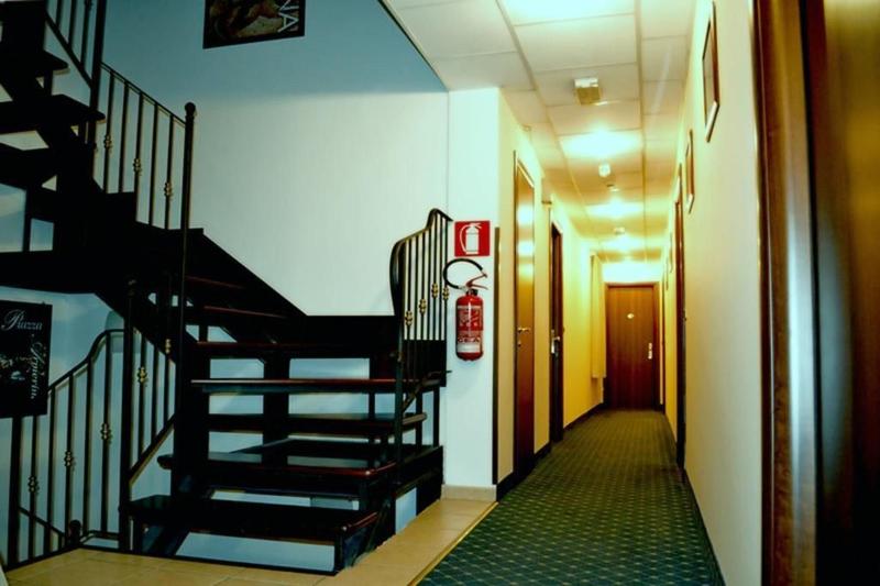 Hotel Gangi - Lobi