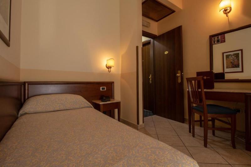 Hotel Gangi - Oda