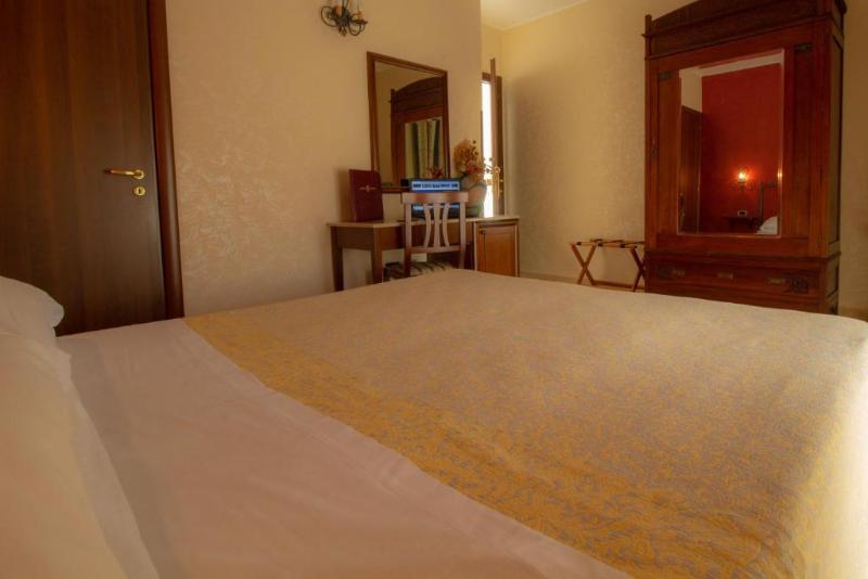 Hotel Gangi - Oda