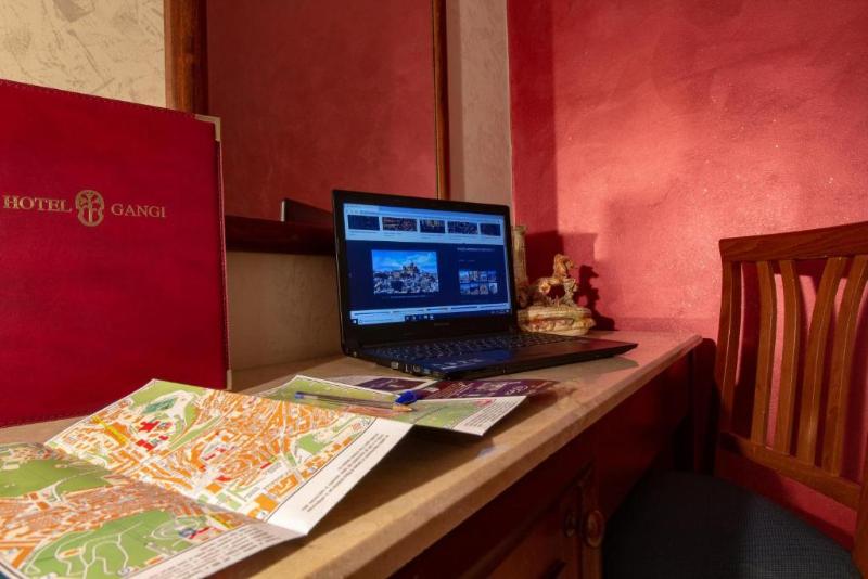 Hotel Gangi - Oda