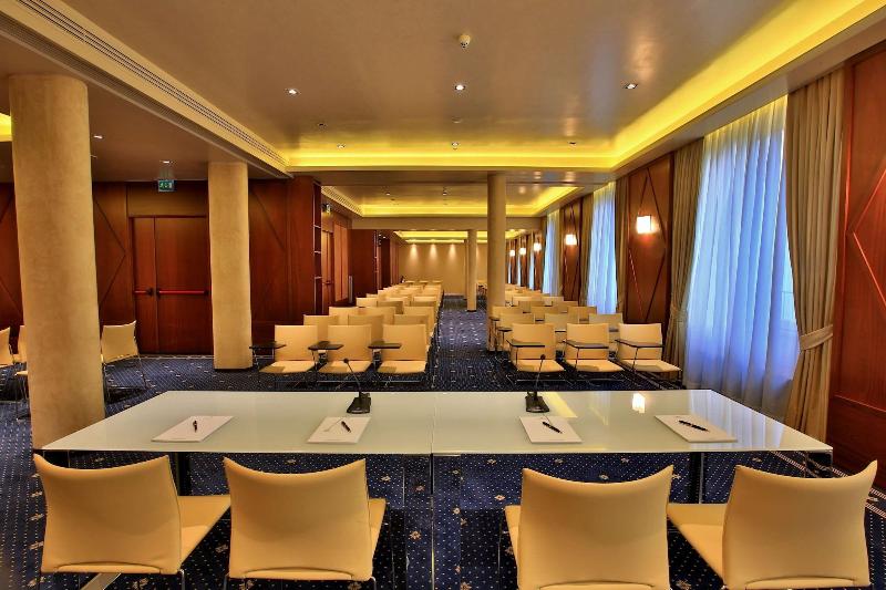 Hotel Rua Frati 48 In San Francesco - Toplantı