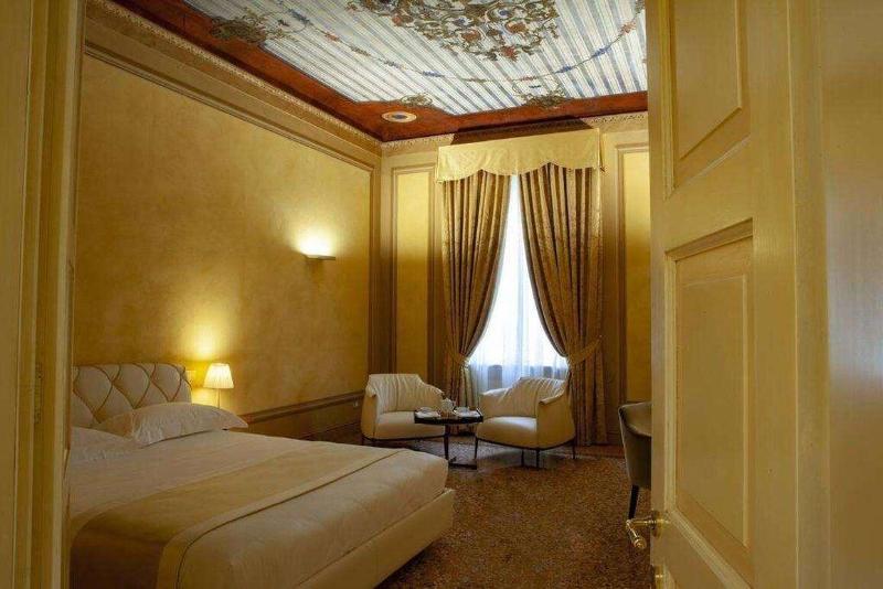 Hotel Rua Frati 48 In San Francesco - Oda