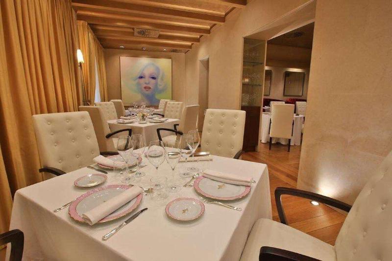 Hotel Rua Frati 48 In San Francesco - Restoran