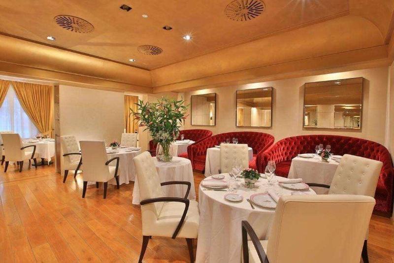 Hotel Rua Frati 48 In San Francesco - Restoran