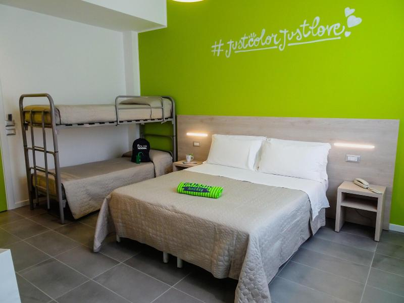 Color Green Village Cesenatico Family - Oda