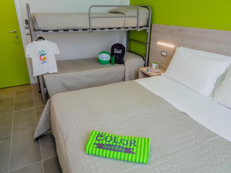 Color Green Village Cesenatico Family - Oda