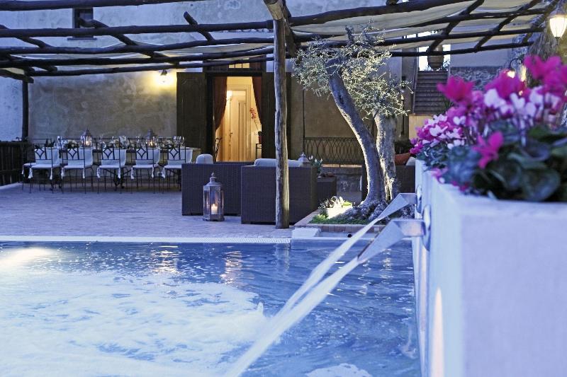 Villa Alba d'Oro - Historic Luxury Villa - Havuz