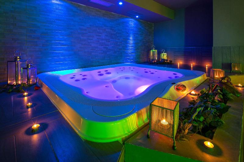 UmbriaVerde Sporting & Resort - Havuz