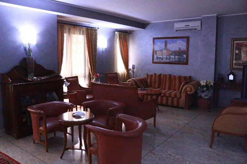 Hotel Garibaldi - Lobi