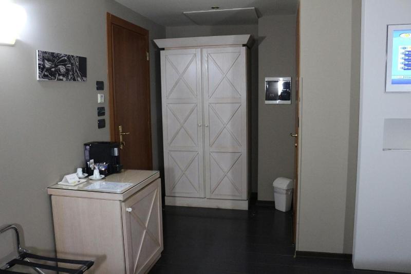 Hotel Garibaldi - Lobi