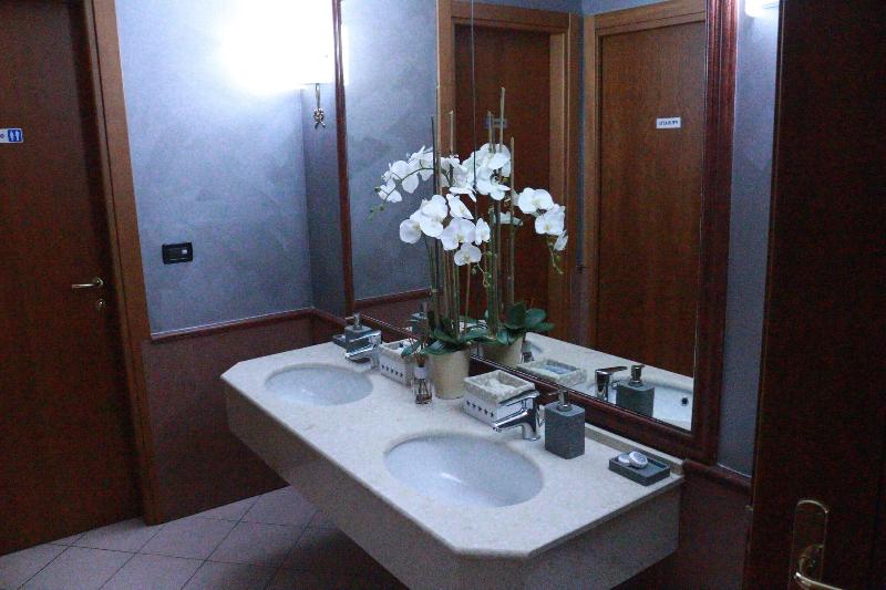 Hotel Garibaldi - Genel