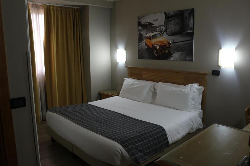 Hotel Garibaldi - Oda