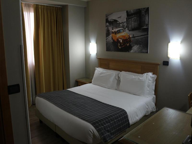 Hotel Garibaldi - Oda
