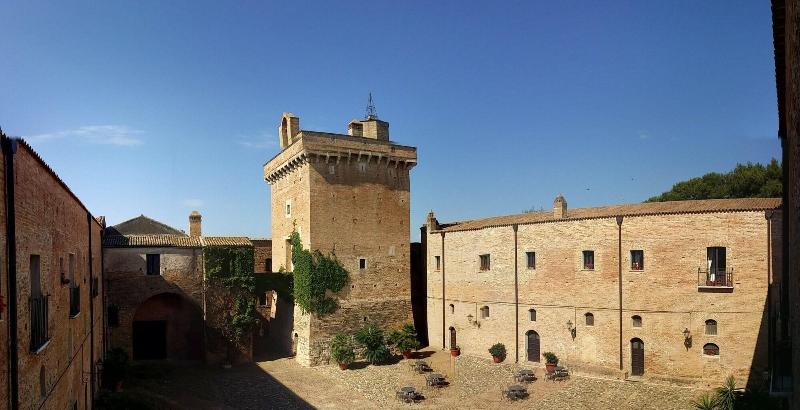 Il Filaro Del Castello Di San Basilio - Genel