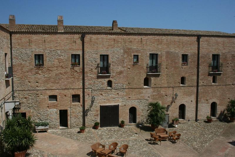 Il Filaro Del Castello Di San Basilio - Genel