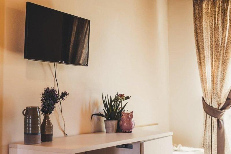 Il Filaro Del Castello Di San Basilio - Oda