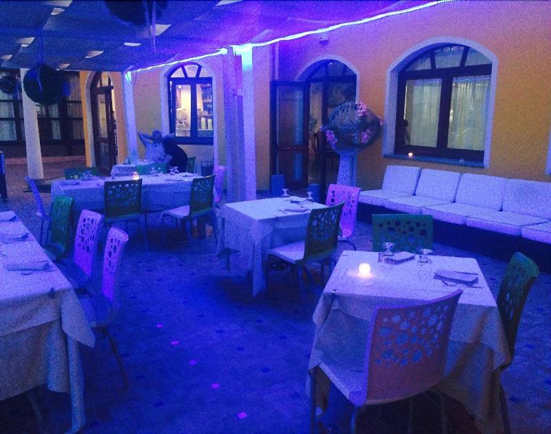 Hotel Ristorante Pizzeria Charme - Restoran
