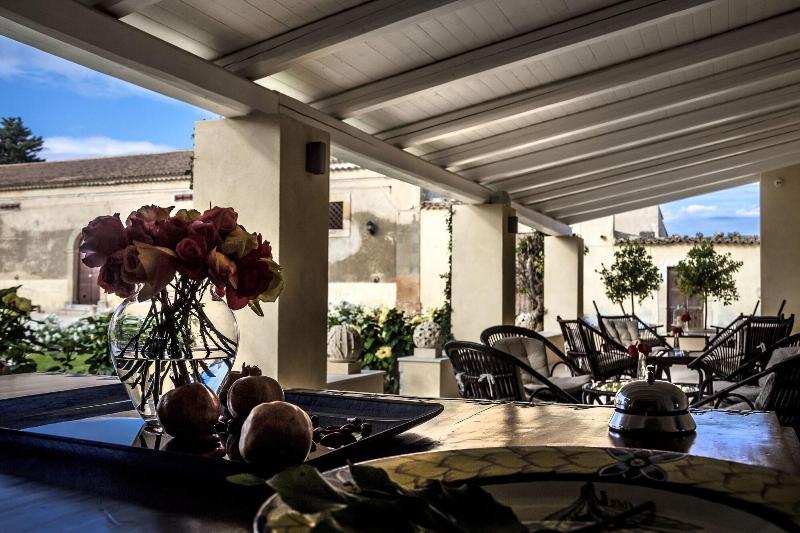 Donna Coraly Resort - Bar