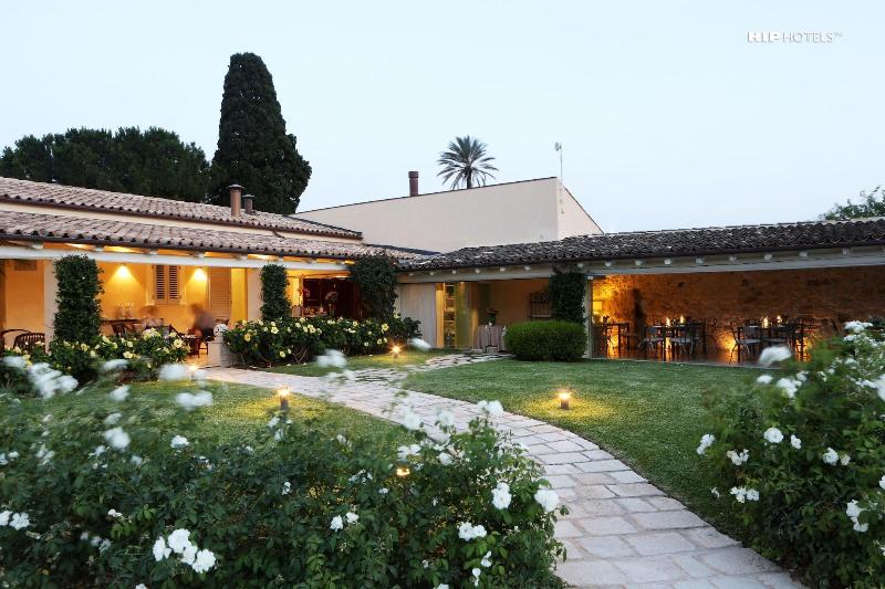 Donna Coraly Resort - Teras
