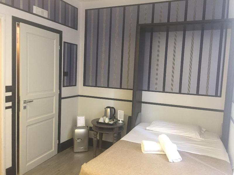 Royal Suite Du Vatican - Oda