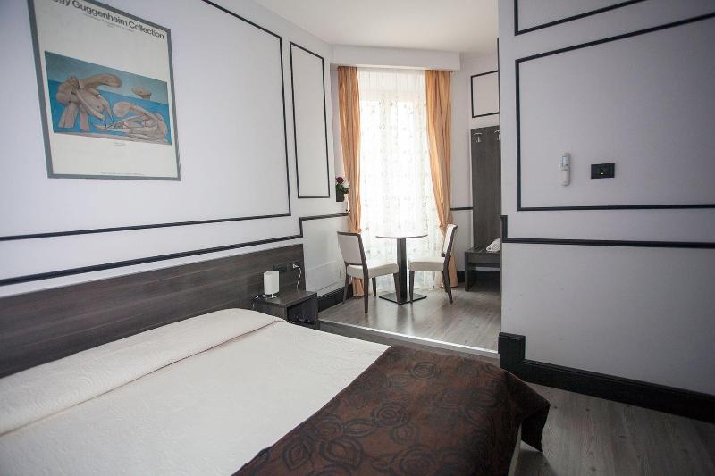 Royal Suite Du Vatican - Oda