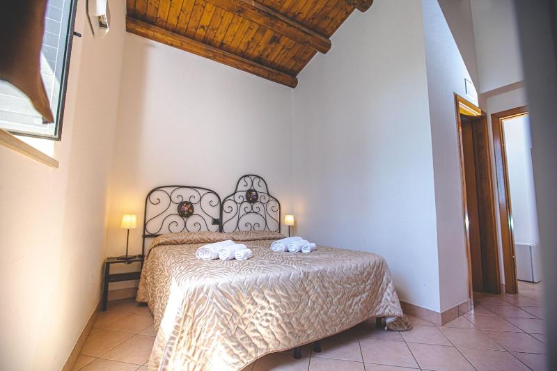 Nuovo Castello Crisilio - Oda