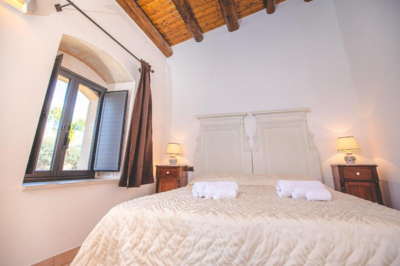 Nuovo Castello Crisilio - Oda