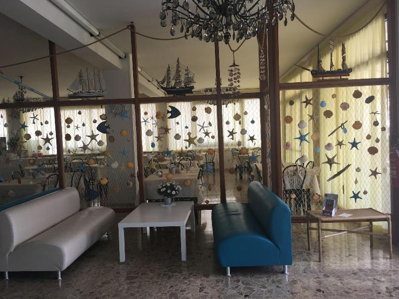 Hotel Lux - Lobi