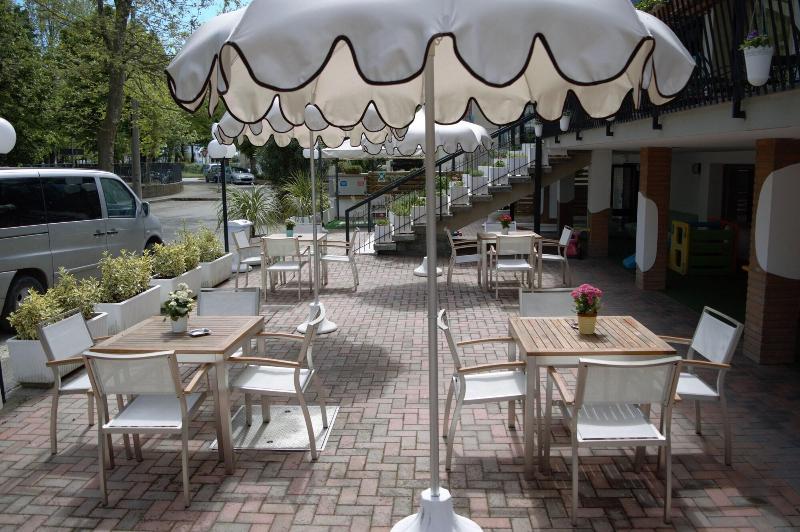 Hotel Lux - Genel