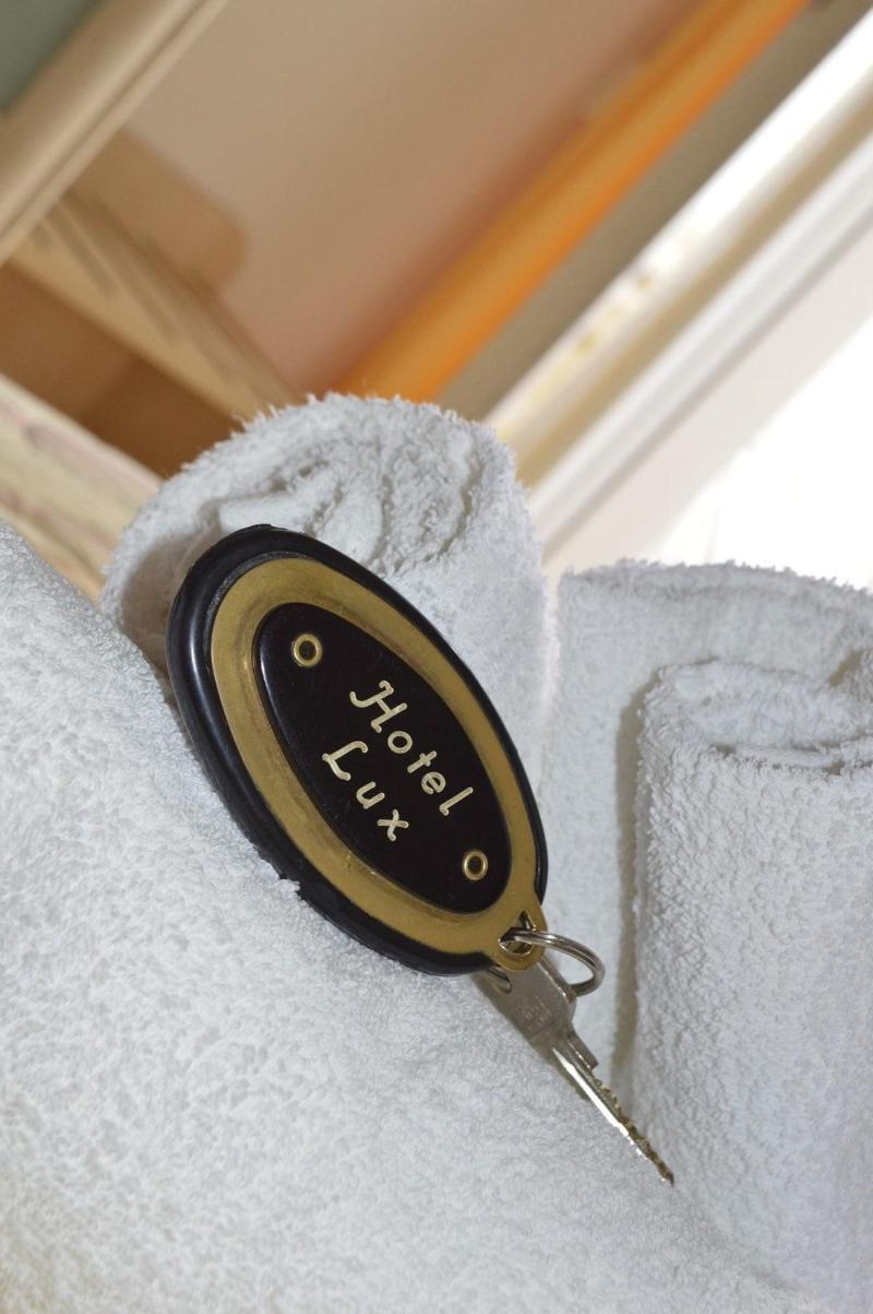 Hotel Lux - Oda