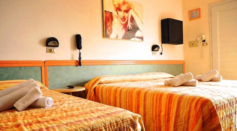 Hotel Lux - Oda