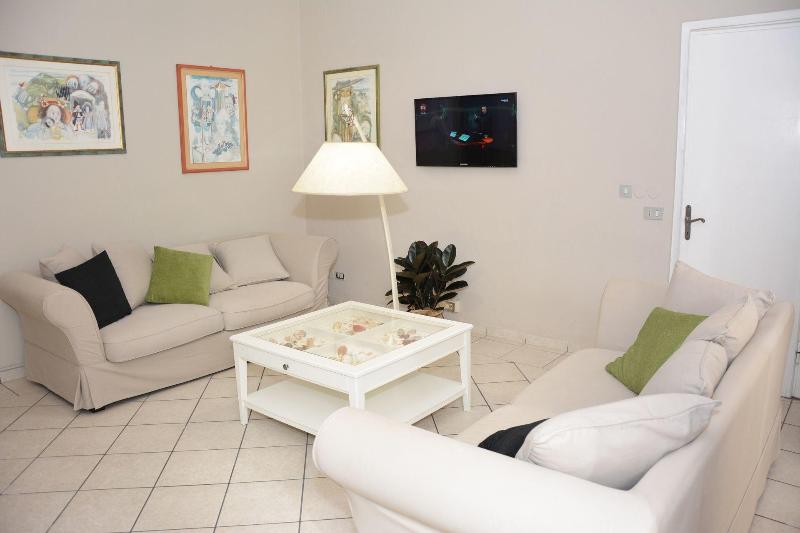 City Hotel - Lobi