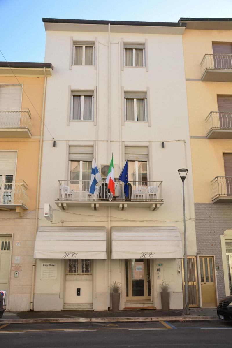 City Hotel - Genel
