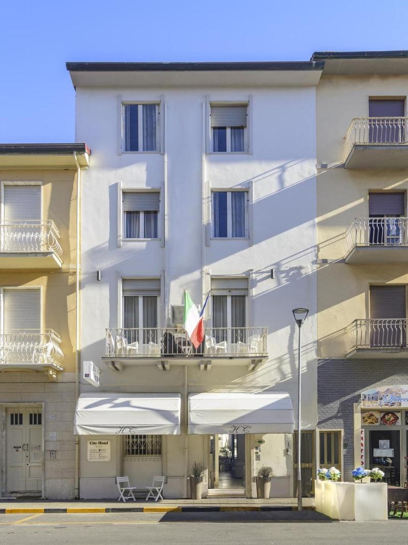 City Hotel - Genel