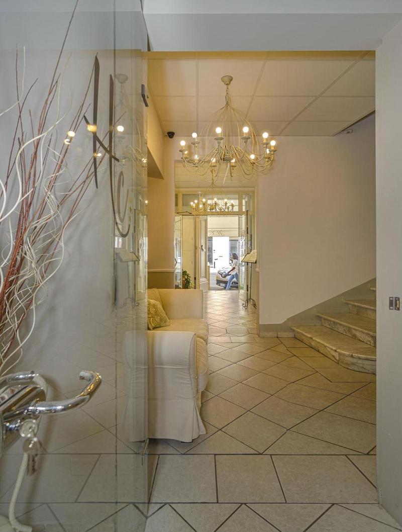 City Hotel - Genel