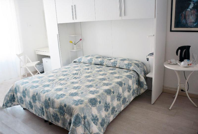 City Hotel - Oda