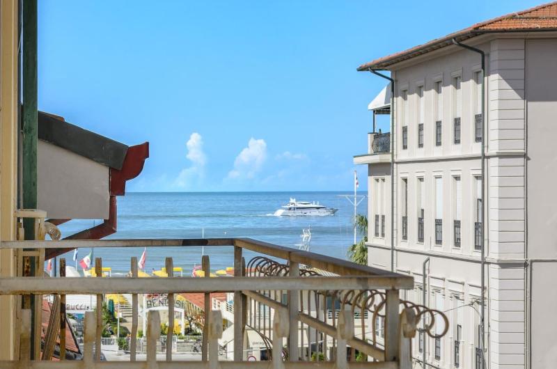 City Hotel - Oda