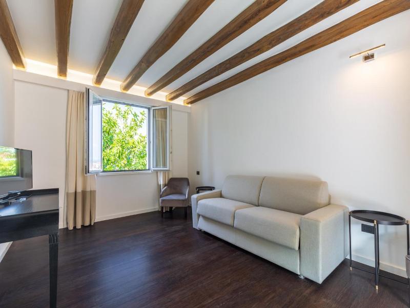Raphael Hotel - Genel