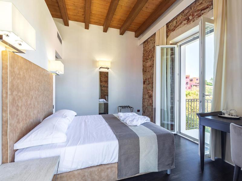 Raphael Hotel - Genel