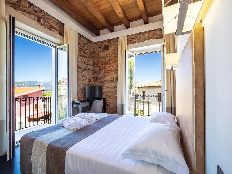 Raphael Hotel - Genel