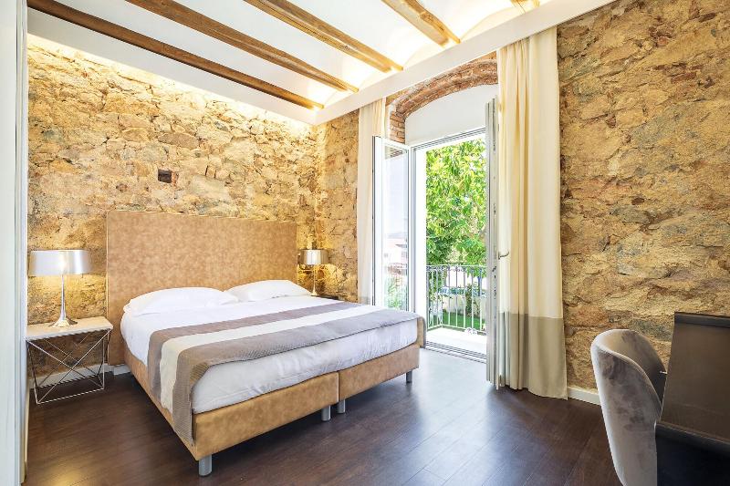 Raphael Hotel - Oda