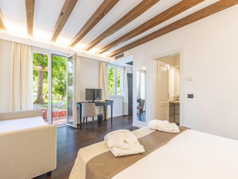 Raphael Hotel - Oda