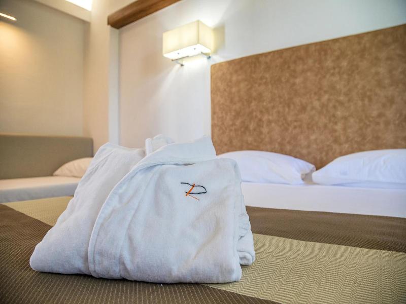 Raphael Hotel - Oda