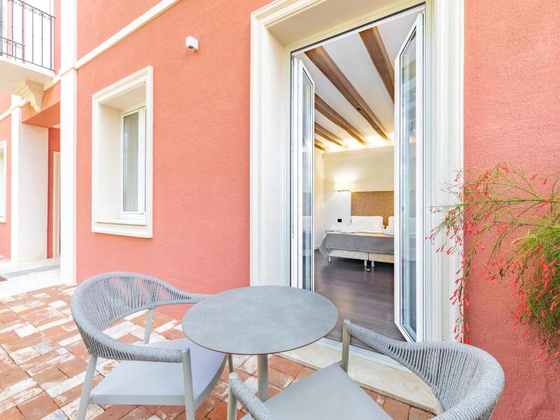 Raphael Hotel - Oda